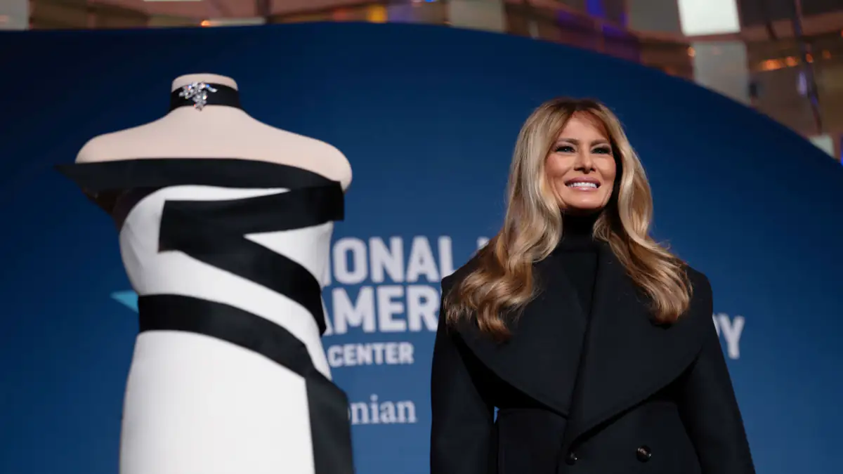 Melania Trump: Von Dolce und Gabbana bis Hermès - So teuer ist die Garderobe der First Lady