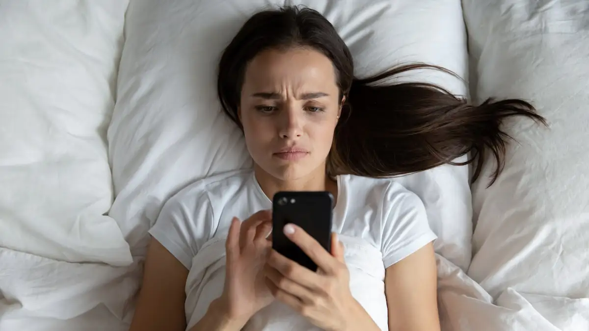 Warum der Dating-Trend „Paperclipping“ noch toxischer als „Ghosting“ sein soll