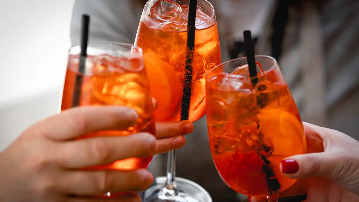 Das Netz diskutiert: Ist Aperol Spritz krebserregend?