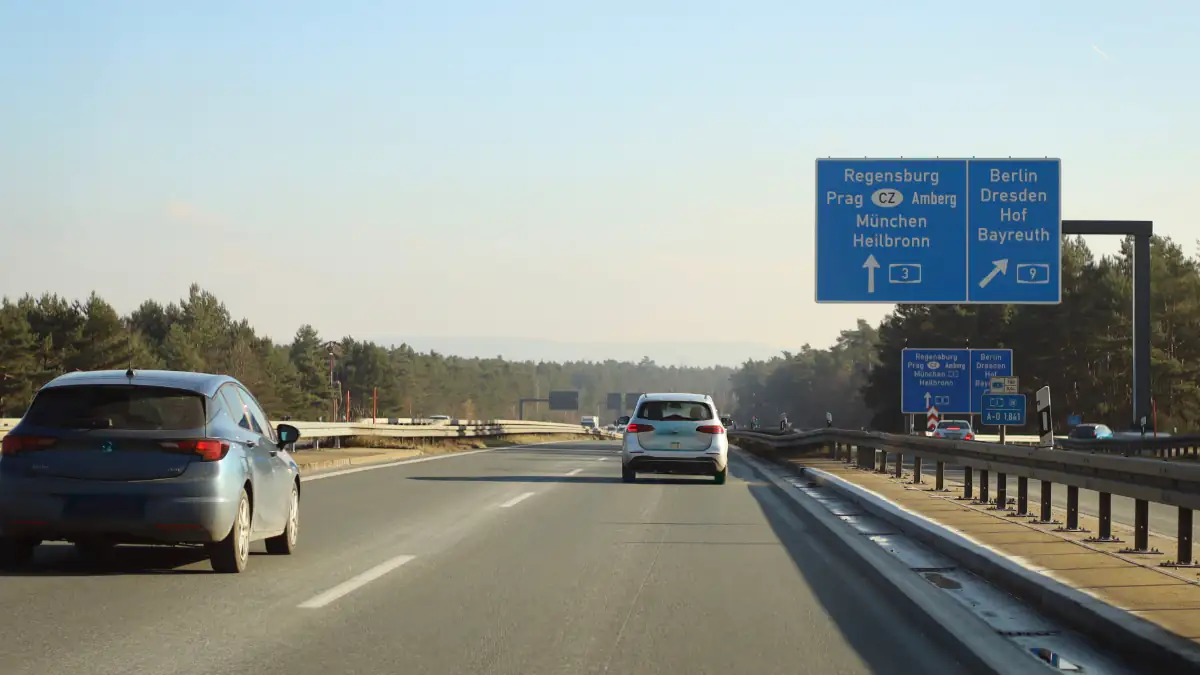 Neue Betrugsmasche an Raststätten: Polizei warnt vor „Autobahngold“