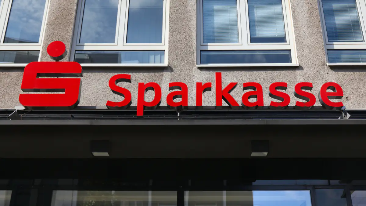 Sparkasse stellt wichtigen Service ein: Kunden müssen aktiv werden