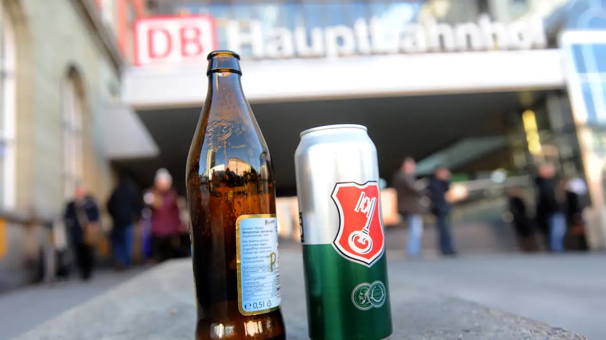 „Mehr Ordnung und Sicherheit“: Alkoholverbot an allen Bahnhöfen angekündigt