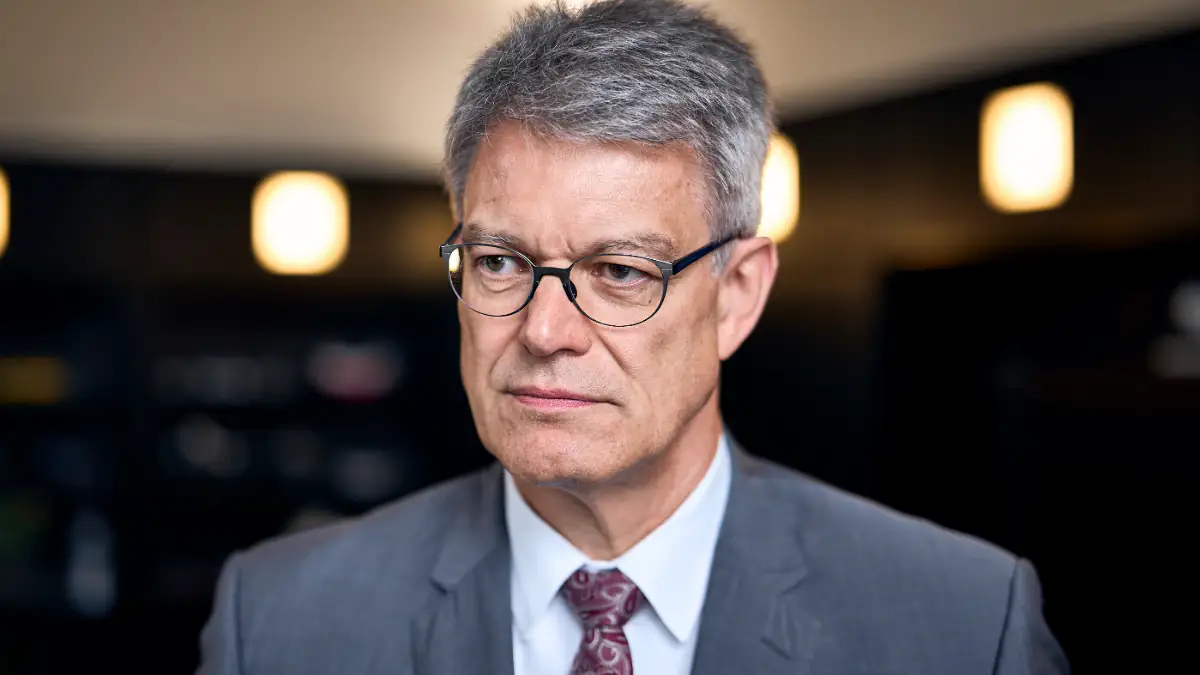 Verkehrsminister Schnieder will Merz um Entlassung bitten - „Unwürdiger Zustand“
