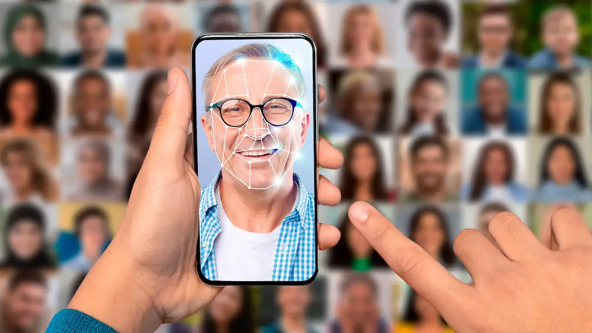 Apple droht Milliardenstrafe wegen Gesichtserkennung in Fotos