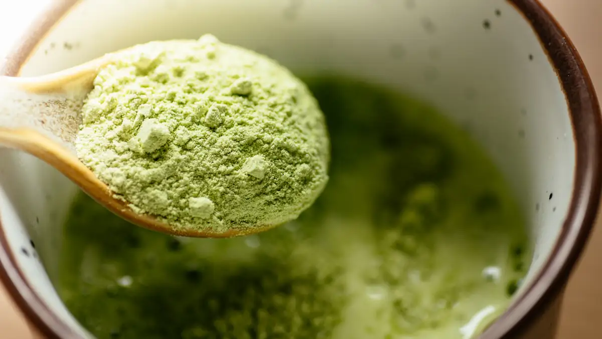 Rückruf bei Rossmann für Bio-Matcha wegen giftigen Pflanzenschutzmittels
