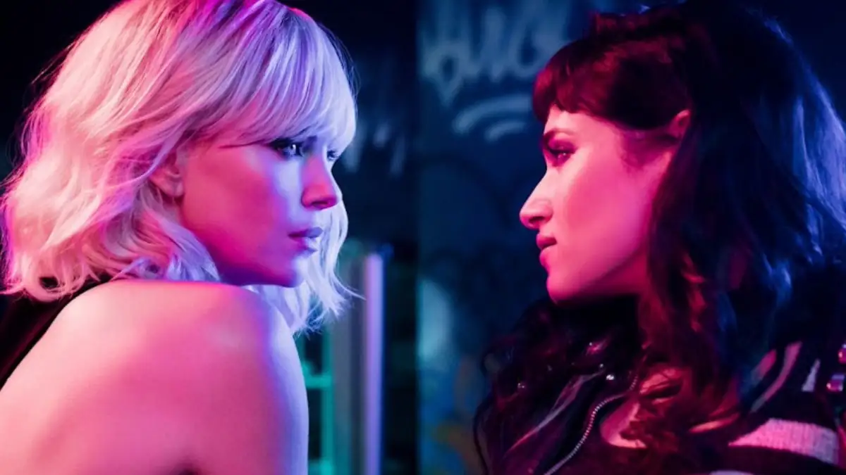 „Atomic Blonde“ im Stream: Charlize Theron punktet im DDR-Action-Thriller