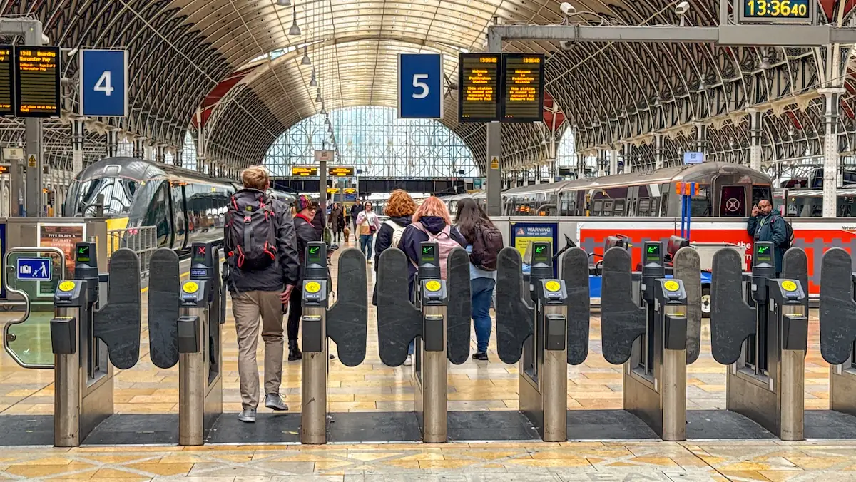 Frankfurter Bahnhof könnte als erster in Deutschland Schranken bekommen