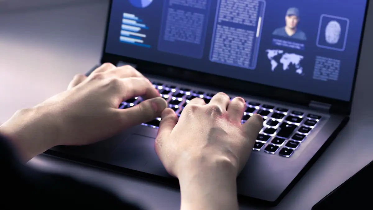 „Wir haben das FBI gehackt“: Bekannte Gruppe soll zahlreiche Mitarbeiterdaten erbeutet haben