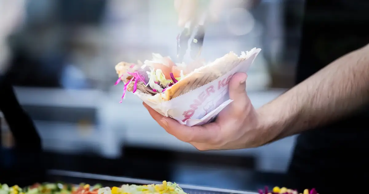 Döner bei KFC: Das steckt hinter der Fast-Food-Aktion