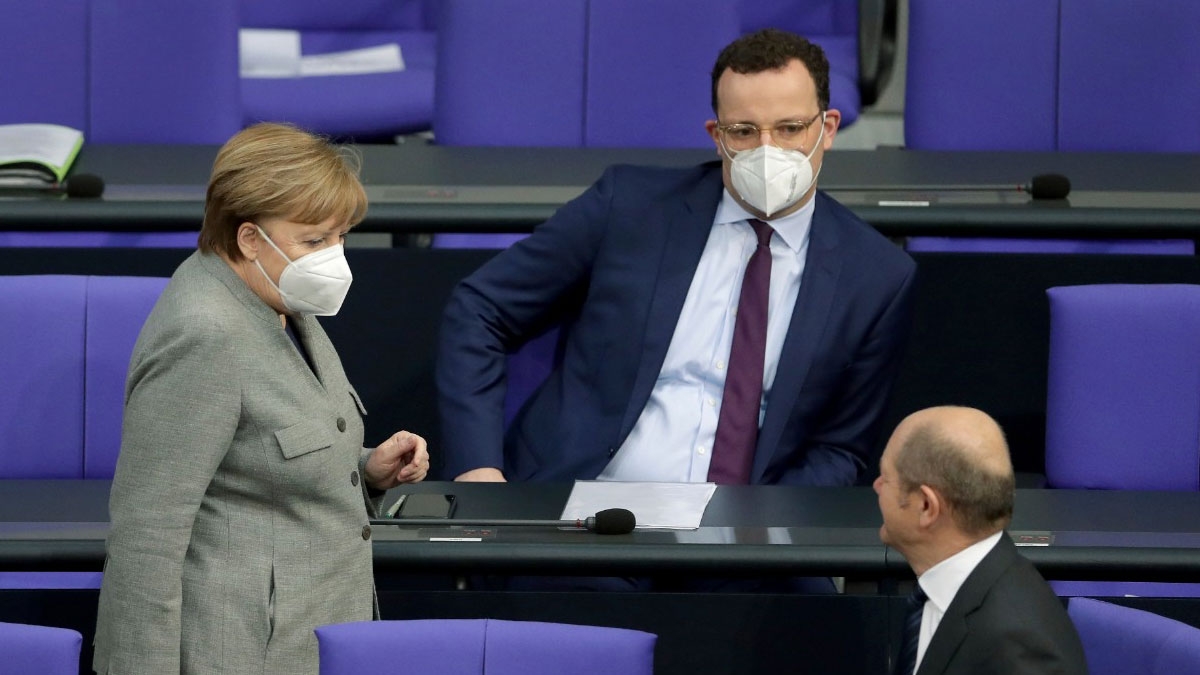 „Spiegel“ fordert den Rücktritt von Spahn und Merkel