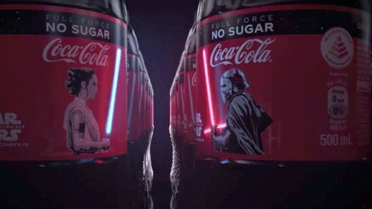 Coca-Cola: Limitierte „Star Wars“-Flaschen mit leuchtendem Laserschwert