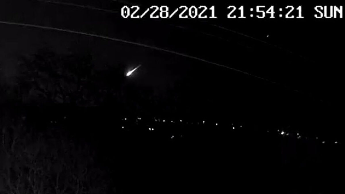 Meteorit über Großbritannien: Feuerball rast mit 48.000 km/h in Richtung Erde