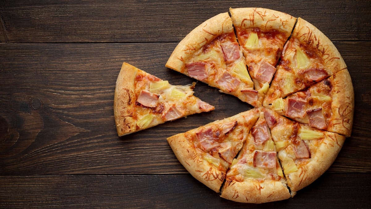 Rassismus-Vorwürfe: Aktivisten fordern die Umbenennung der Pizza Hawaii