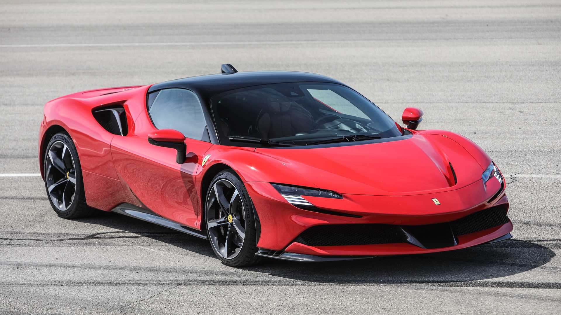 Super-Panne: Ferrari-Erlkönig beim Test zu Schrott gefahren