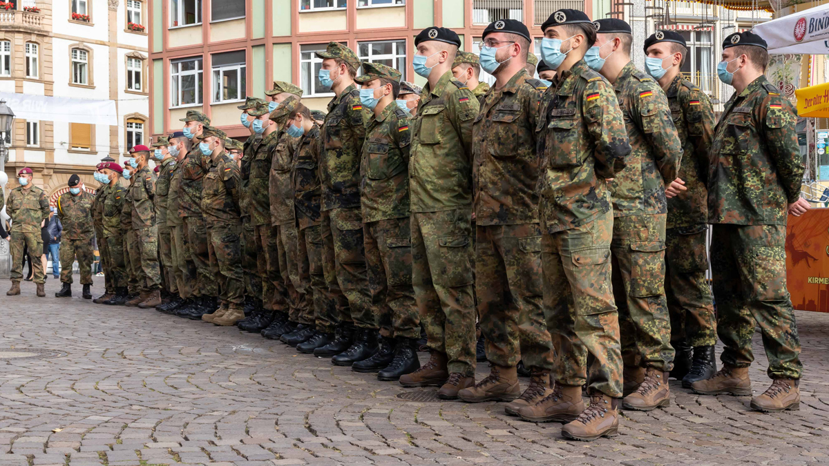 Corona-Impfpflicht bei der Bundeswehr: Diese Konsequenzen drohen bei Verweigerung