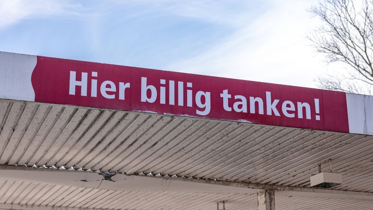 Spritpreise: Zahlreiche Politiker sprechen sich gegen den Tank-Rabatt aus