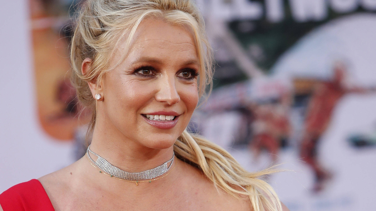 Nackt am Strand: Britney Spears schickt heiße Urlaubsgrüße