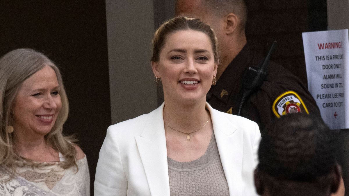 Virales Video: Schnupft Amber Heard Kokain vor Gericht?