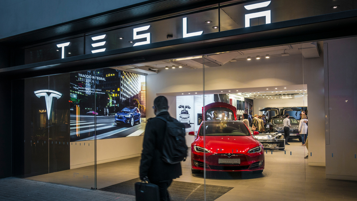 Elon Musk in Sorge: Tesla bald pleite?
