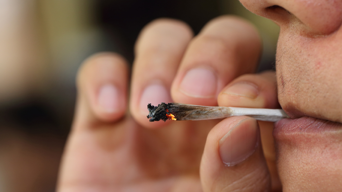 Studie: Marihuana steigert das Risiko für eine Lungenkrankheit