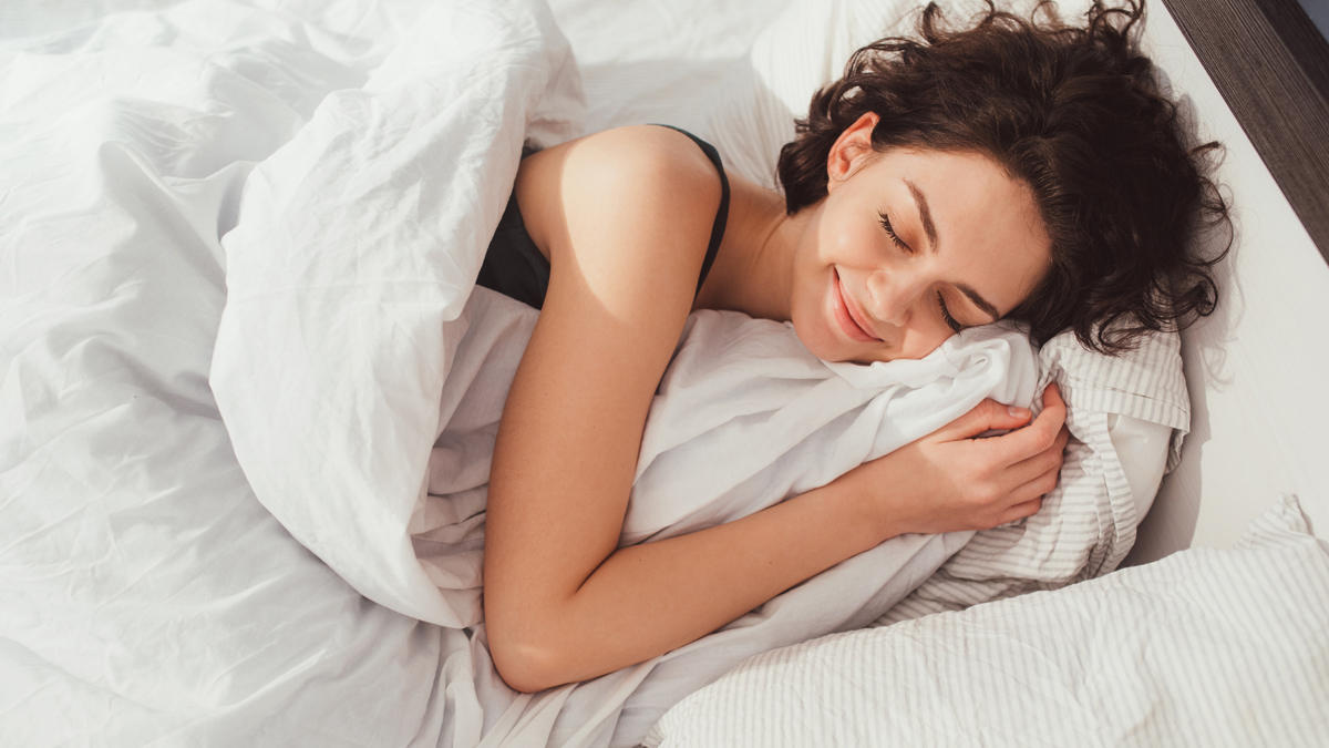 Studie enthüllt die ungesündeste Schlafposition