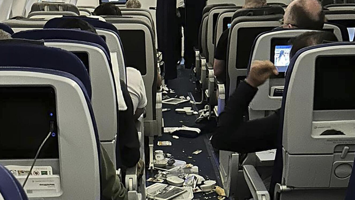 Videos zeigen Chaos nach schweren Turbulenzen auf Lufthansa-Flug