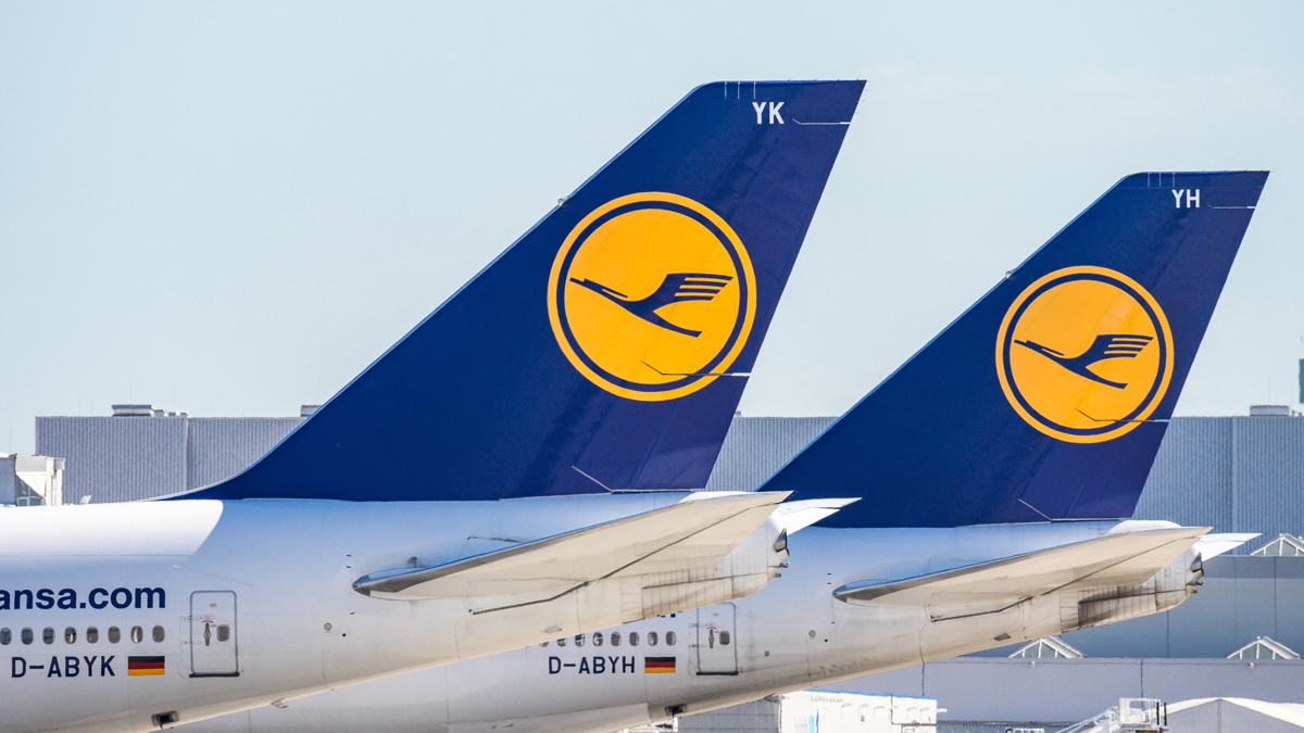 Eskalation bei der Lufthansa: Nackte Frau randaliert im Flugzeug