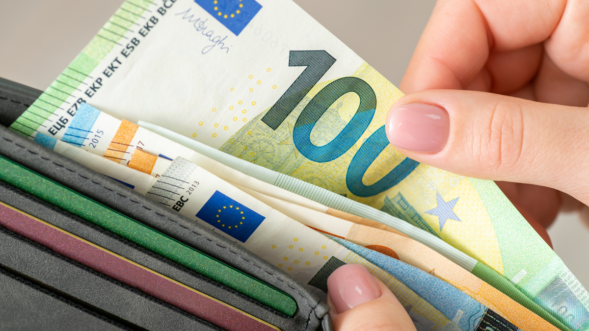 Zuschuss kommt: Diese Bürger erhalten 300 Euro monatlich